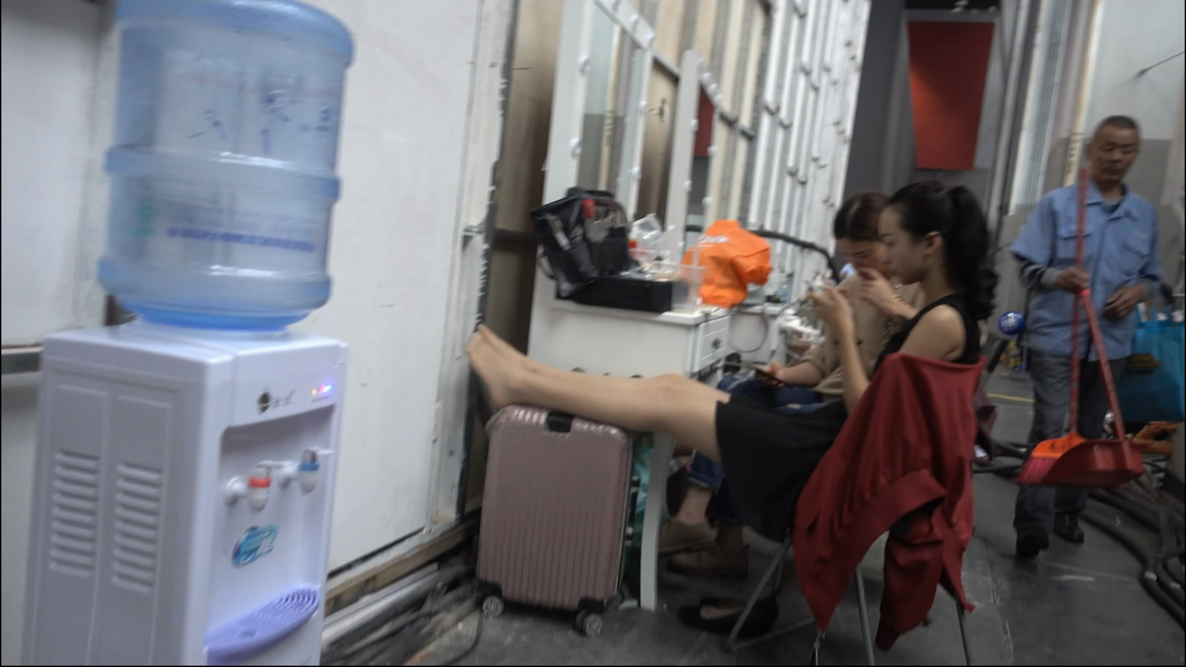 streetsnapnylon[00 01 34][20181208 221252 7]